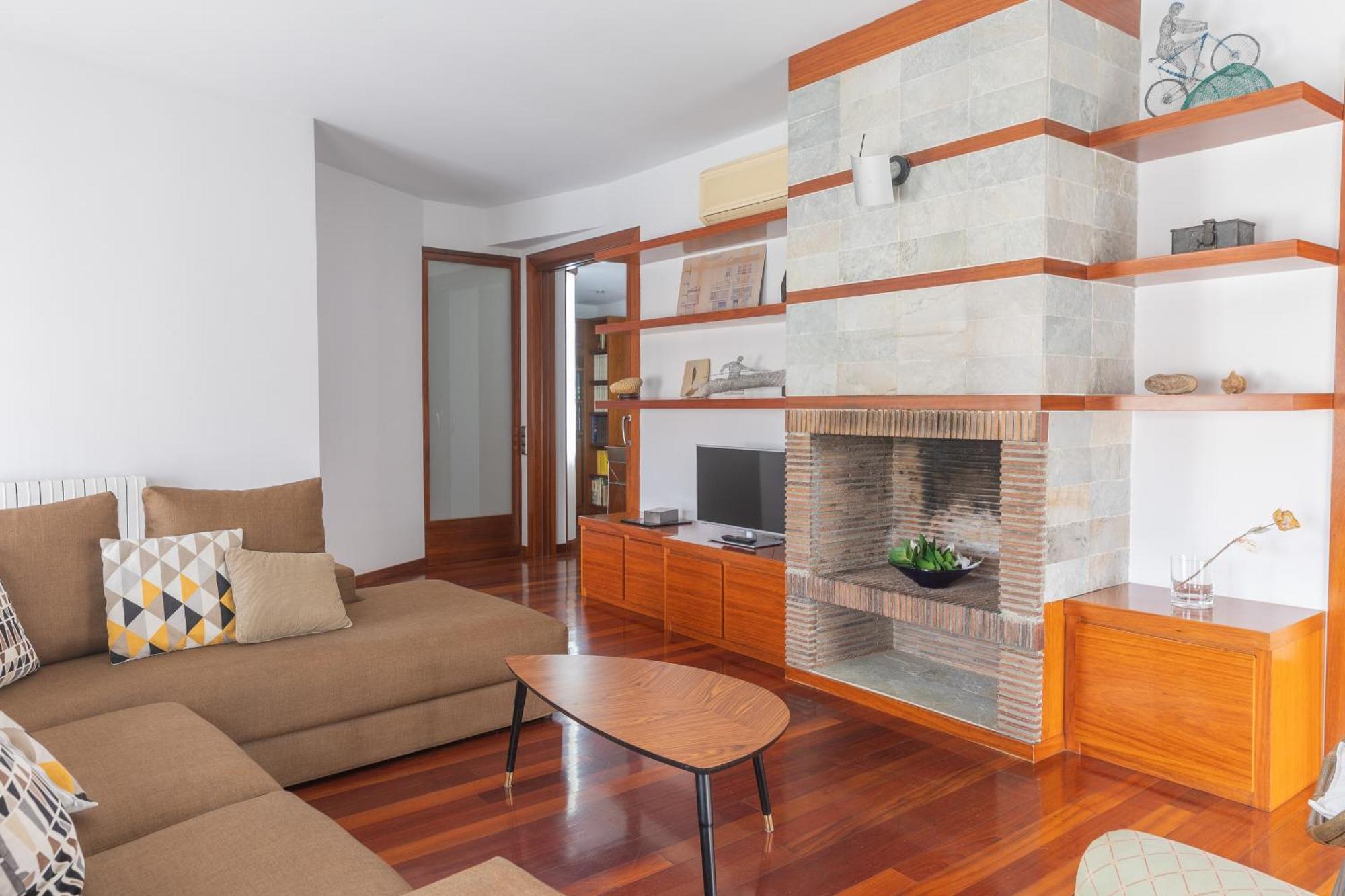 Mazi Apartments Colon Vic Bagian luar foto