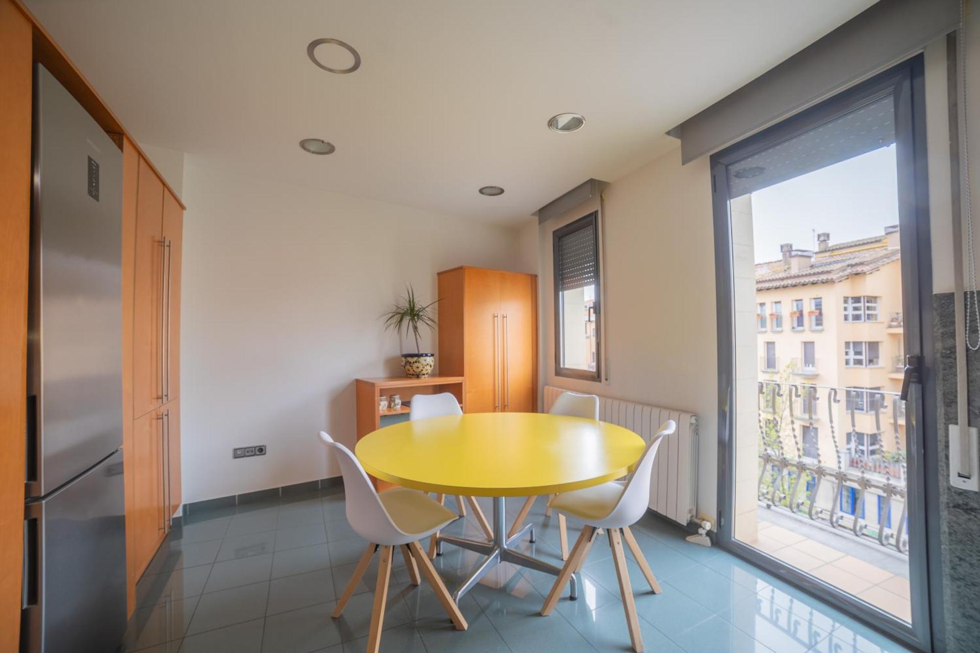 Mazi Apartments Colon Vic Bagian luar foto